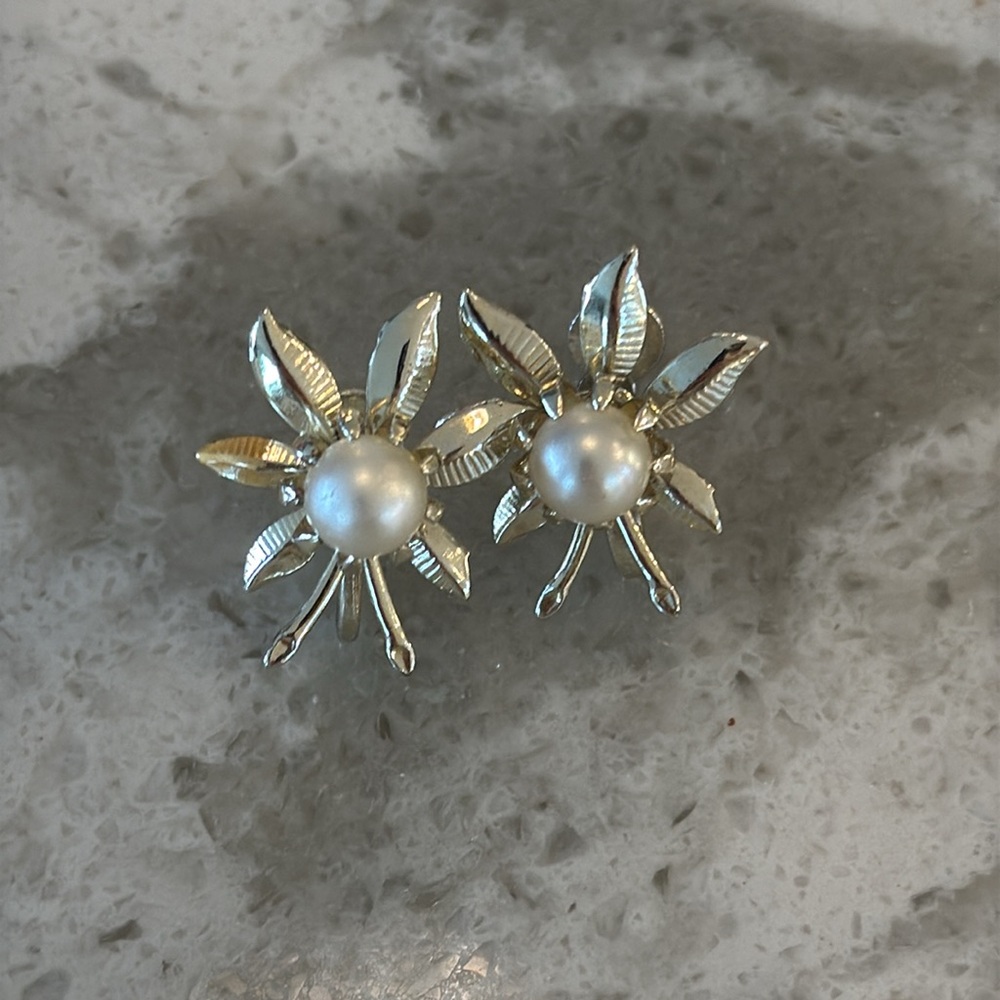 Vintage Gold Tone & Faux Pearl Earrings